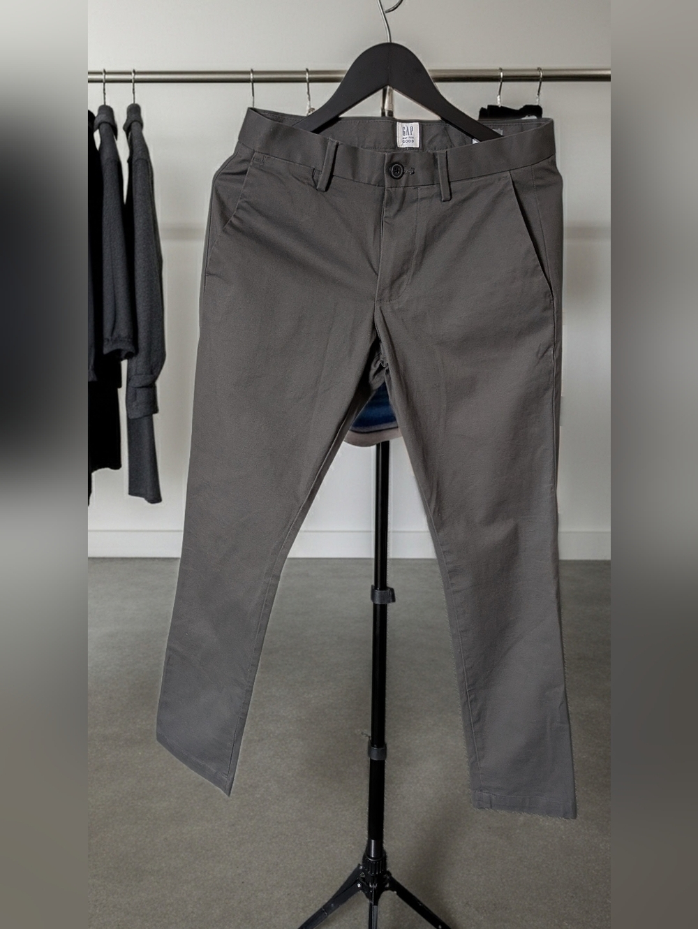 GAP Slim Stretch Men’s Chino Pants 28x30 Soft Black Casual Dress Pants
